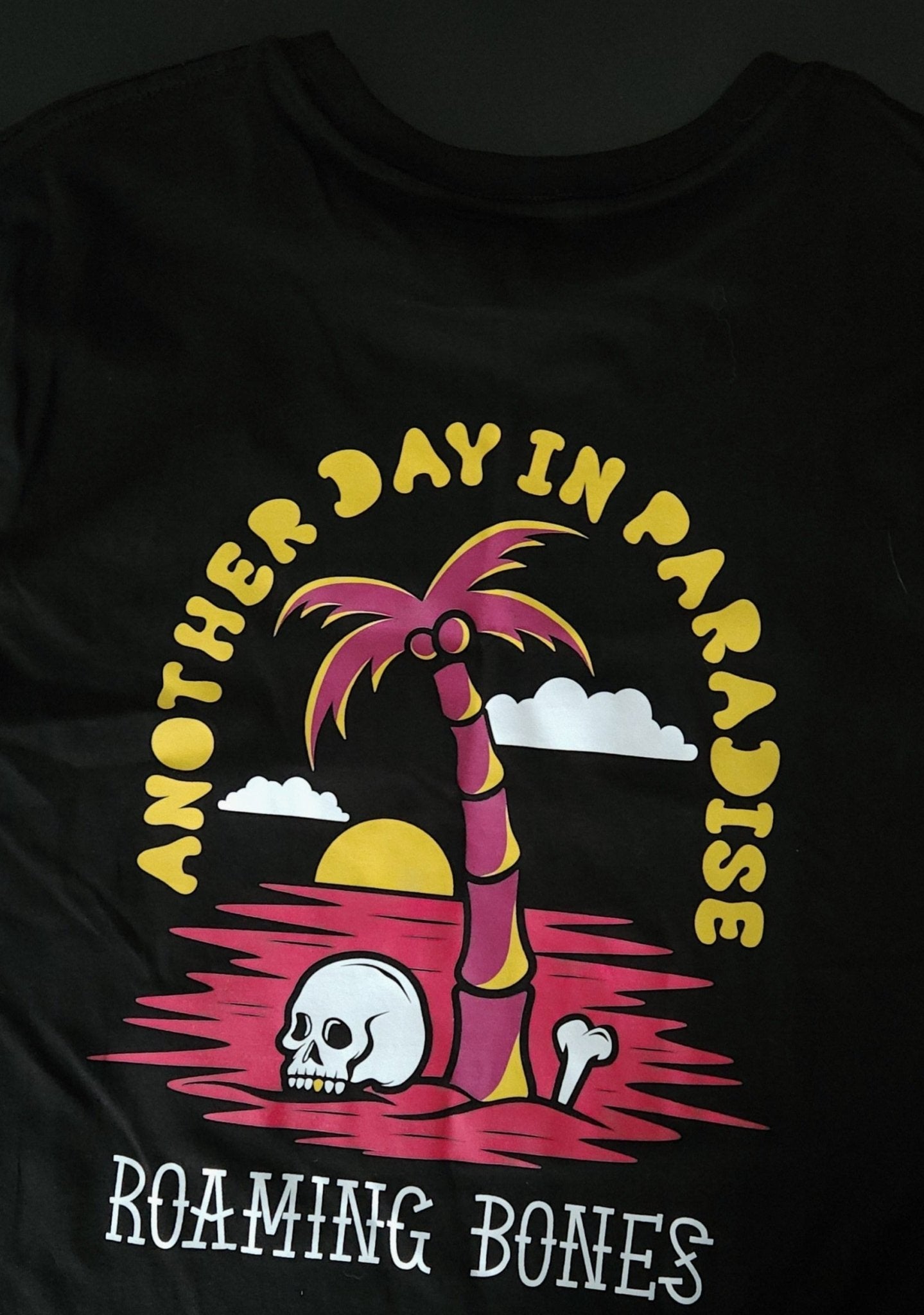 Paradise Tee - Roaming Bones